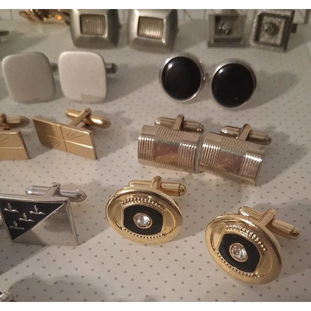 Vintage Cufflinks Lot of 11 pair Gold & Silver Tone Swank Shield + 1 Tie Pin + 1